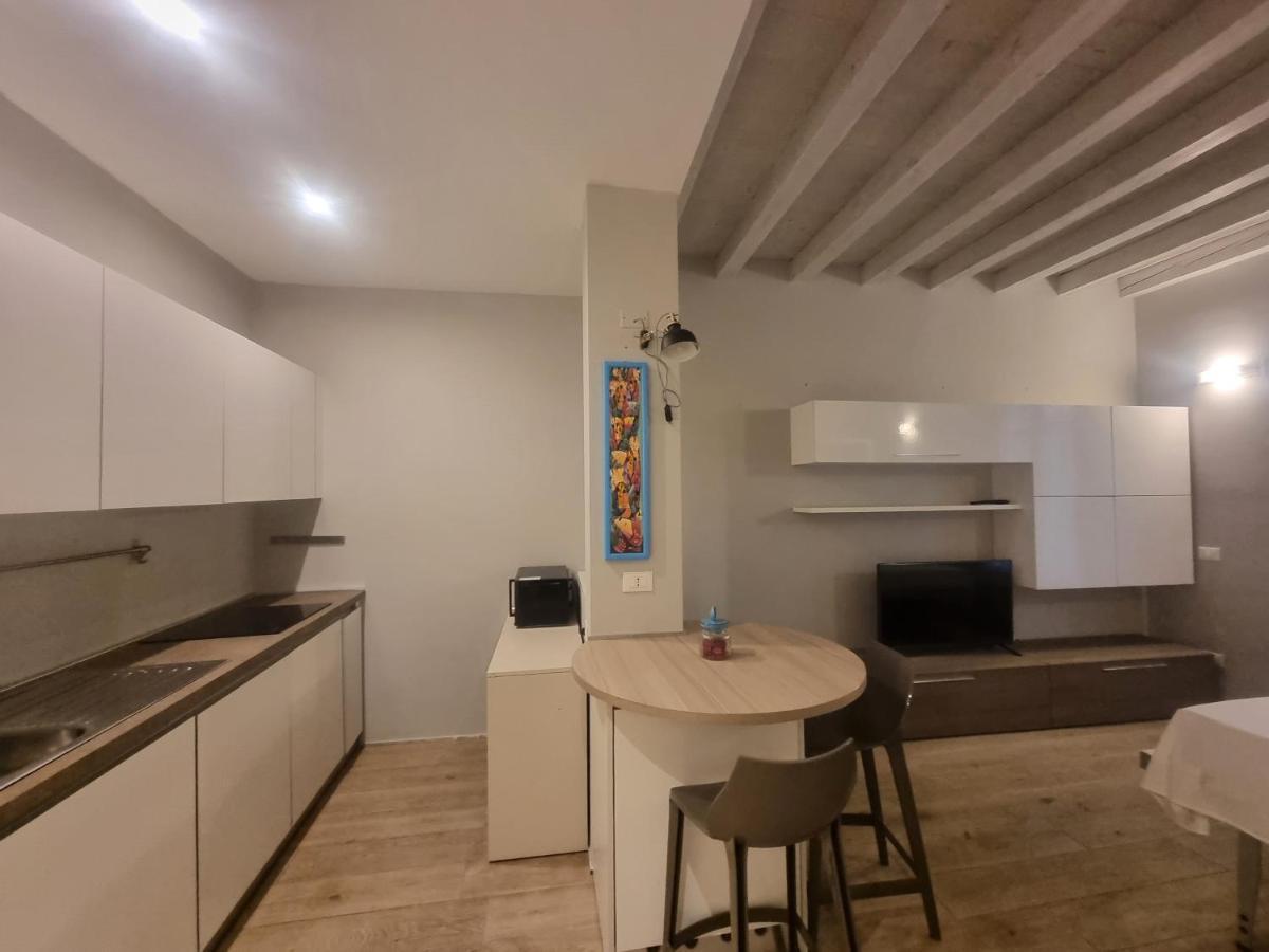 דסנזאנו דל גארדה Profumo Di Lago Desenzano-By Goccia Di Lago מראה חיצוני תמונה